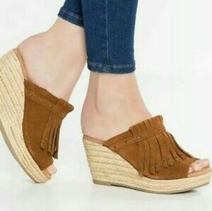 Minnetonka Quinn Wedges